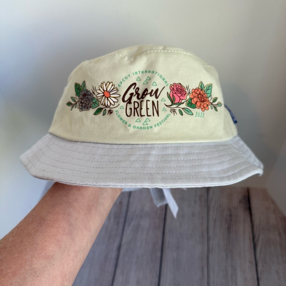 DISNEY Spirit Jersey Flower & Garden Hat NWT